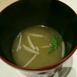 蟹出汁の味噌汁(髙橋 謙太郎 )