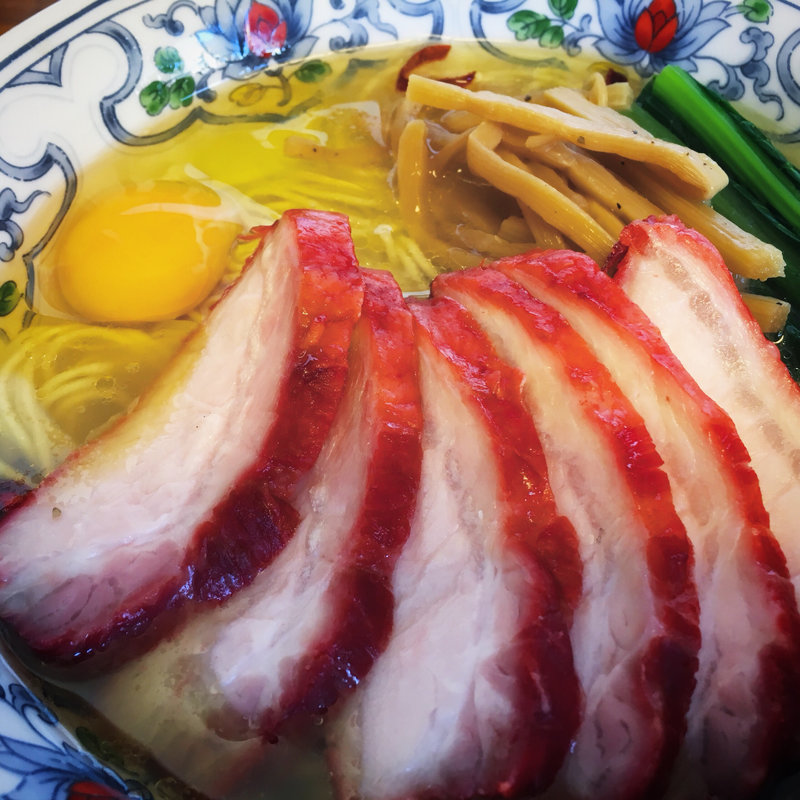 貝そばチャーシュー（塩）＋生玉子(まるえ食堂)