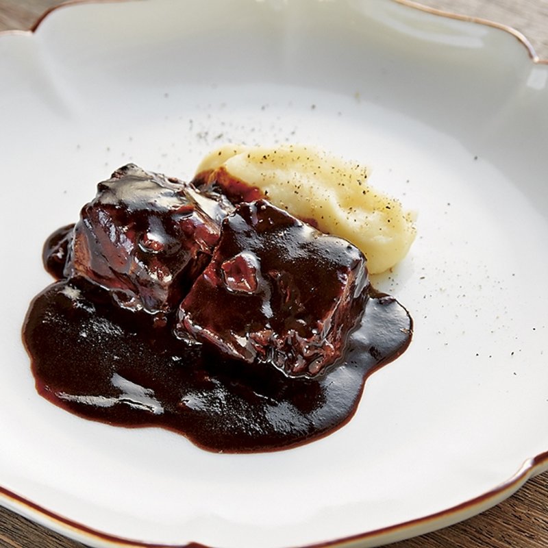 和牛すね肉の煮込み デミグラスソース(HIGASHI-YAMA Studio)