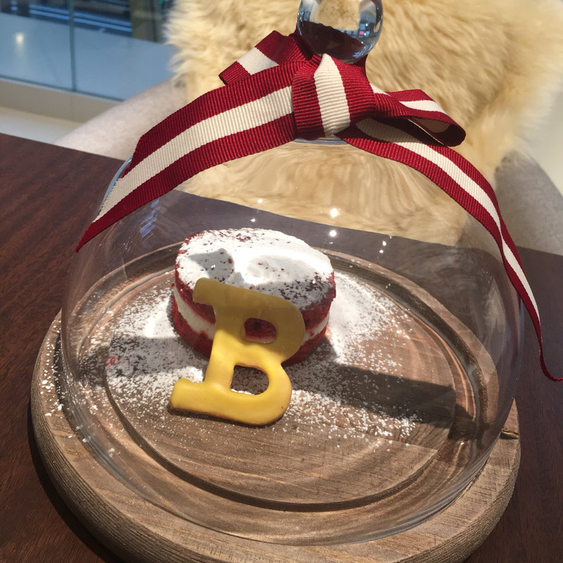 BALLYストライプケーキ(バリー カフェ)