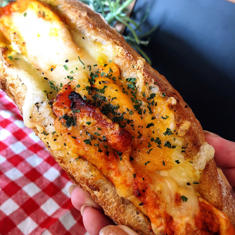 タンドリーチキン バゲットサンド(ルヴァン・パストリー)