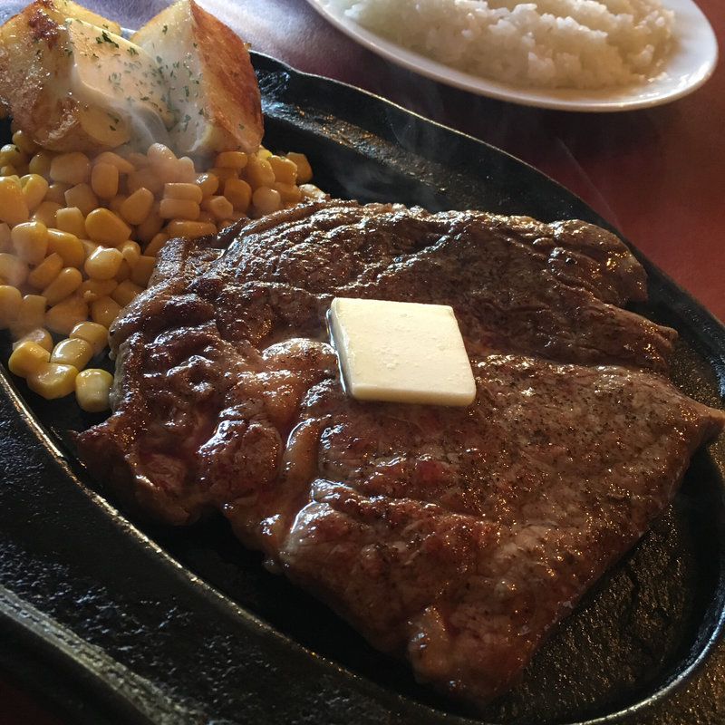 ビーフステーキ225g(ステーキハウス テンガロン)