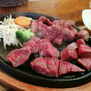 ブロックステーキ200g(Grilled Meat Bal Taiju 西新宿店)