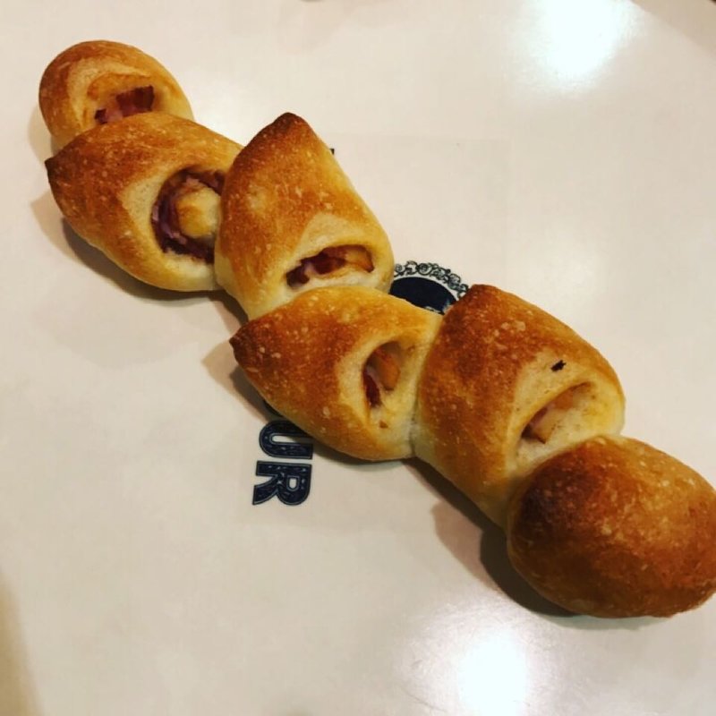 ベーコンエピ(ポンパドウル 北千住マルイ店)