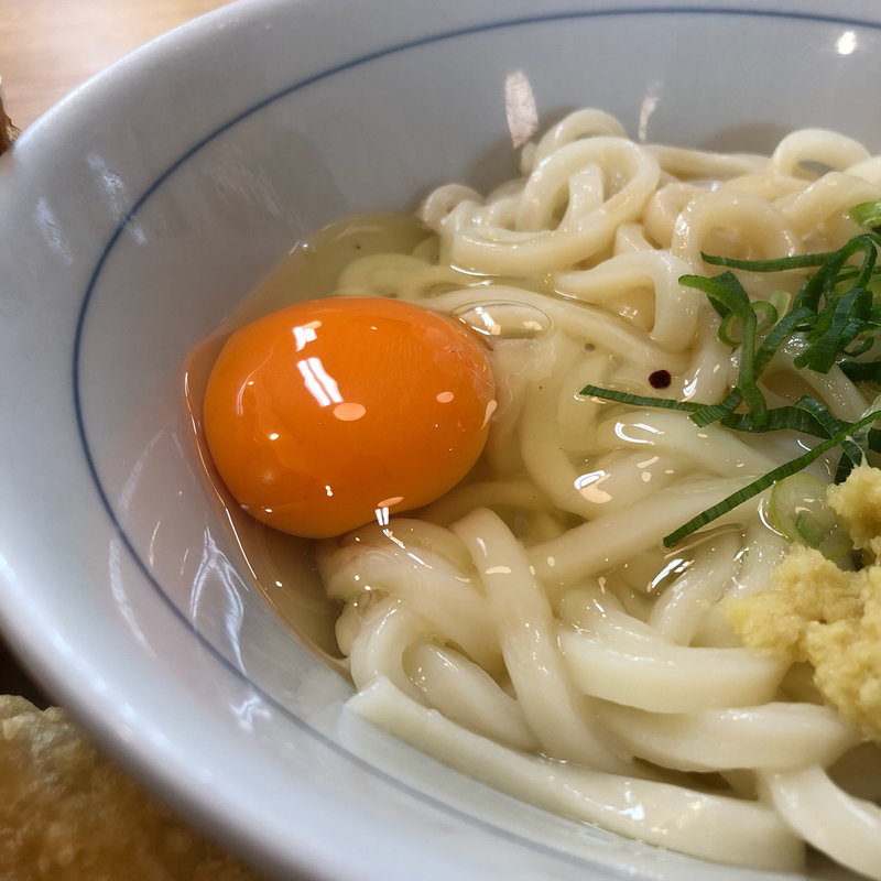 たまごうどん(つるまる饂飩 阪急かっぱ横丁店)