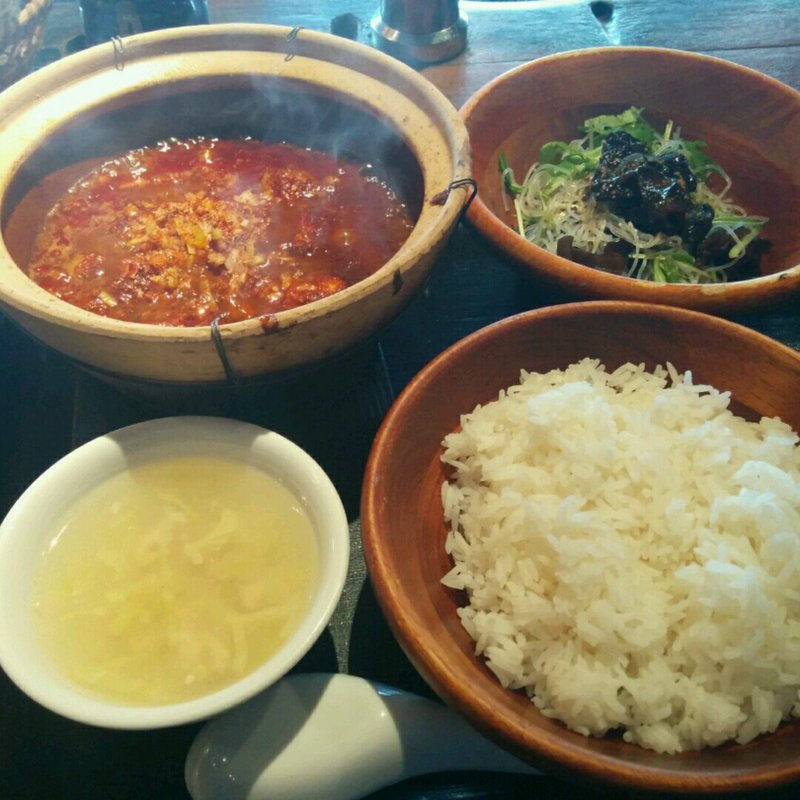 麻婆豆腐(黒猫夜 六本木店)