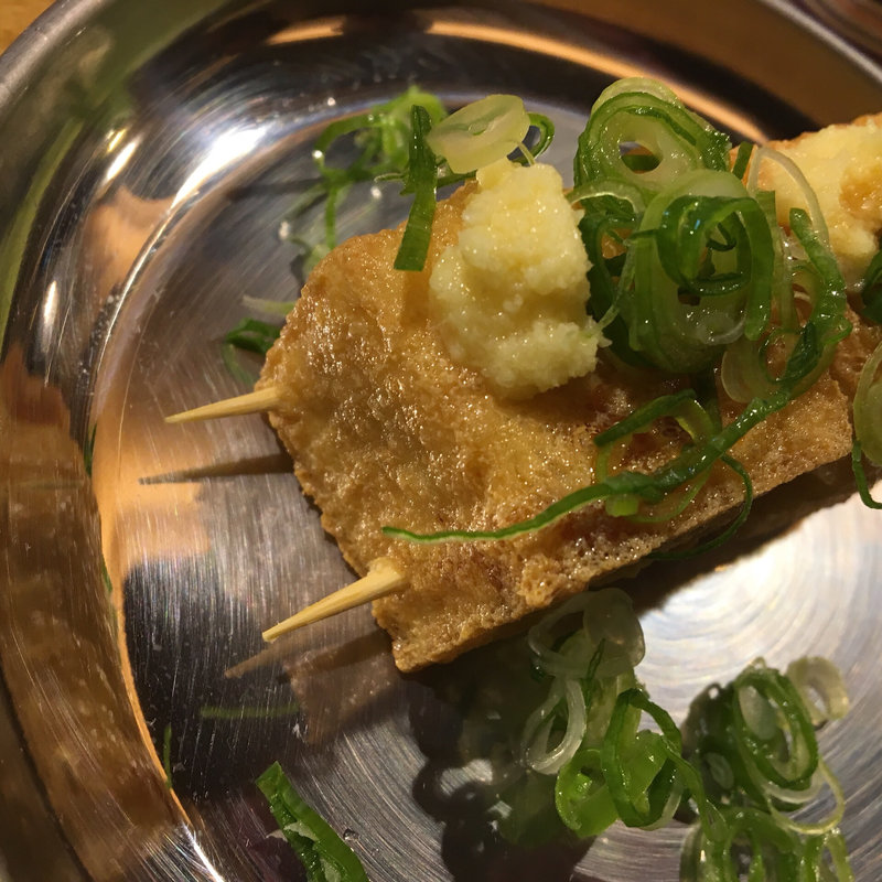 揚げたて厚揚げ串(二代目 串カツ EBISU)