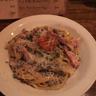 こだわり卵の濃厚カルボナーラ(Pastabar)