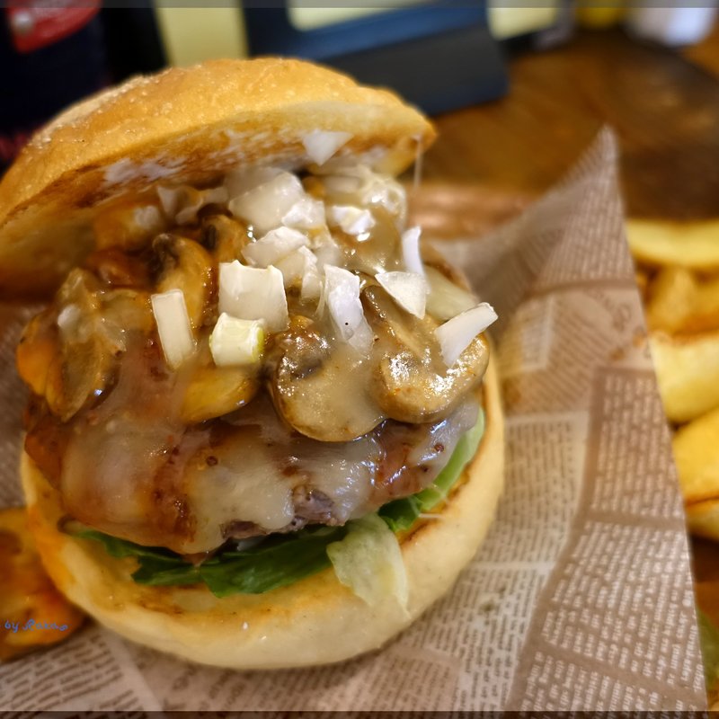バリネスマッシュルームチーズバーガー(Jack37Burger （ジャックサンナナバーガー）)