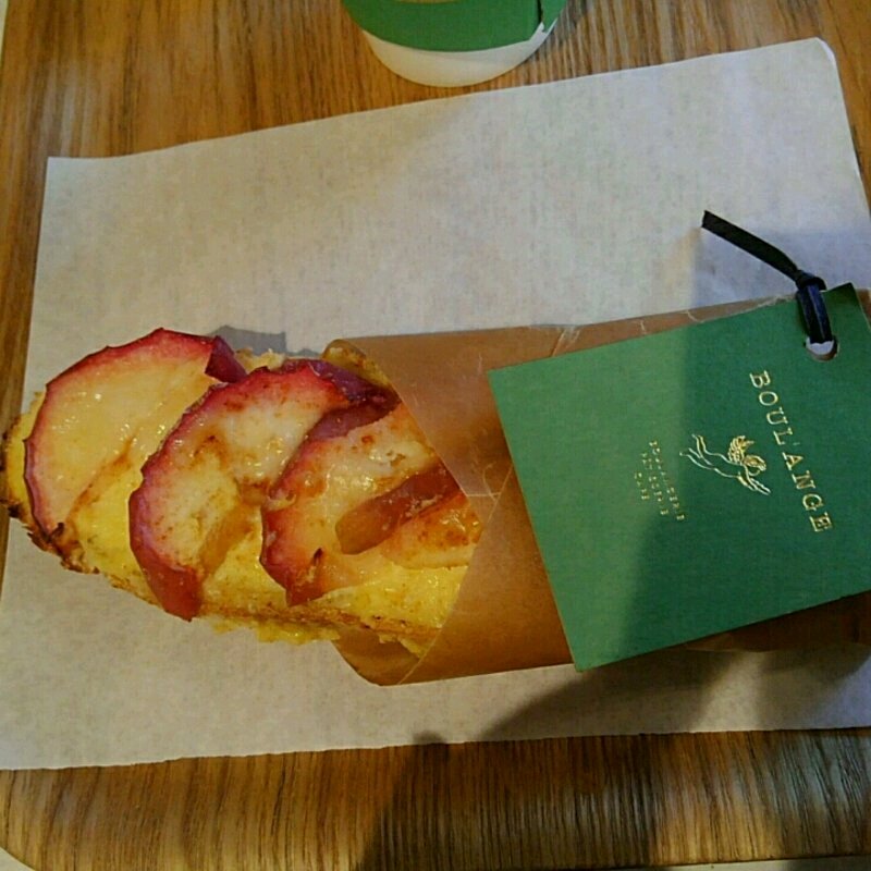 リンゴのタルティーヌ(ゴントラン シェリエ 渋谷店 （GONTRAN CHERRIER）)