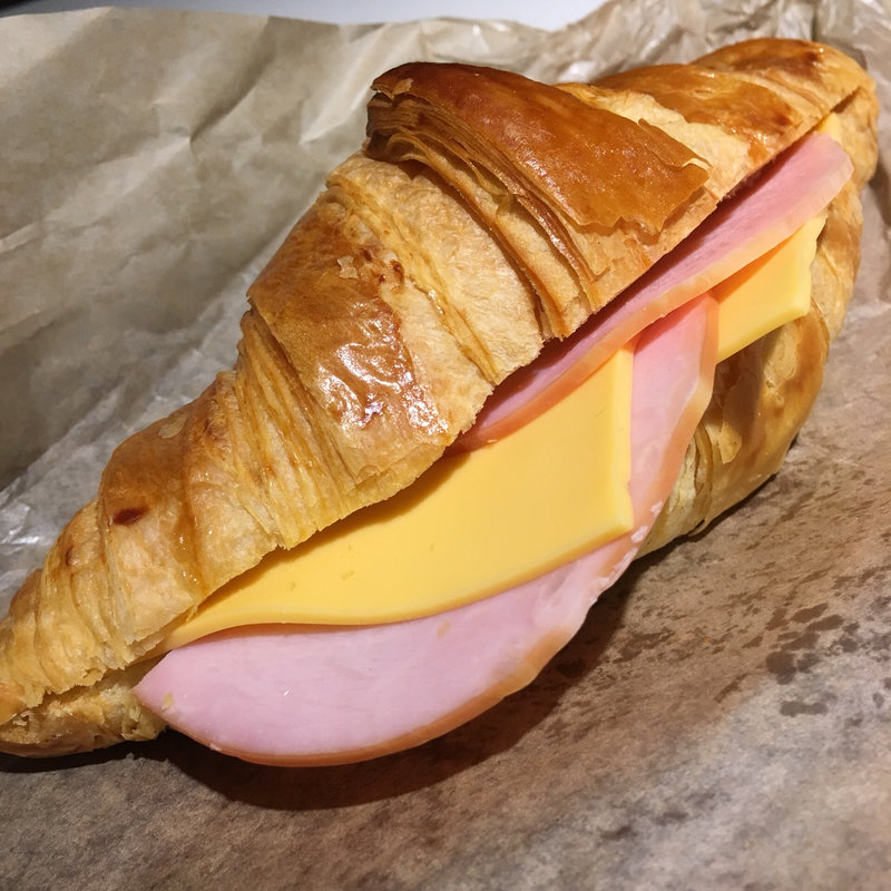 クロワッサンサンド(ハムチーズ)(ViTO 赤坂けやき通り店)