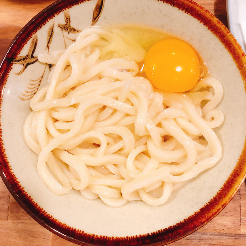 釜玉うどん(うどん酒場でべそ)