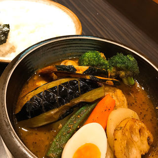 季節の野菜のチキンカレー(東京らっきょブラザーズ )