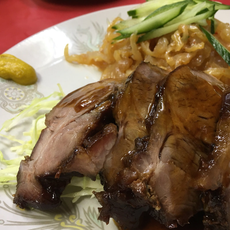 前菜二品（味付くらげ・チャーシュー）(東京築地やよい麺)