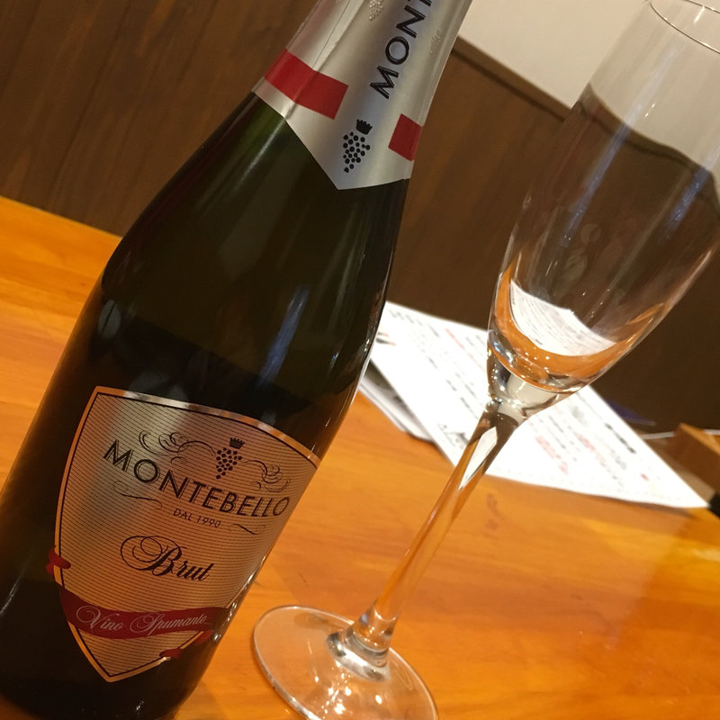 Montebello Spumante Brut Bianco(GRILL KING （グリルキング）)