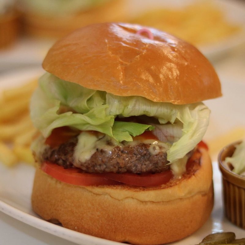 オリエンタルチリ&チーズハンバーガー(chorky's DINER （チョーキーズ ダイナー）)