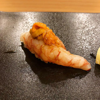 エビ、ウニのせ(夷川 鮨 すずか)