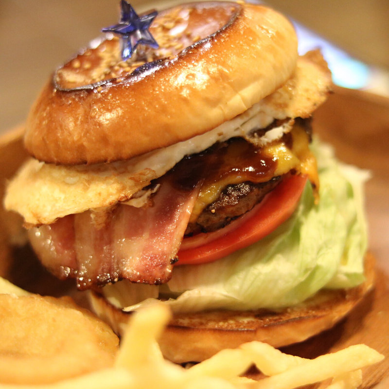 ベーコンエッグチーズバーガー(グレイビーバーガー)