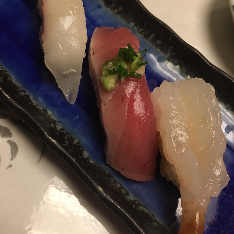 鯛、鰹、ボタンエビ(築地 すし大 別館)