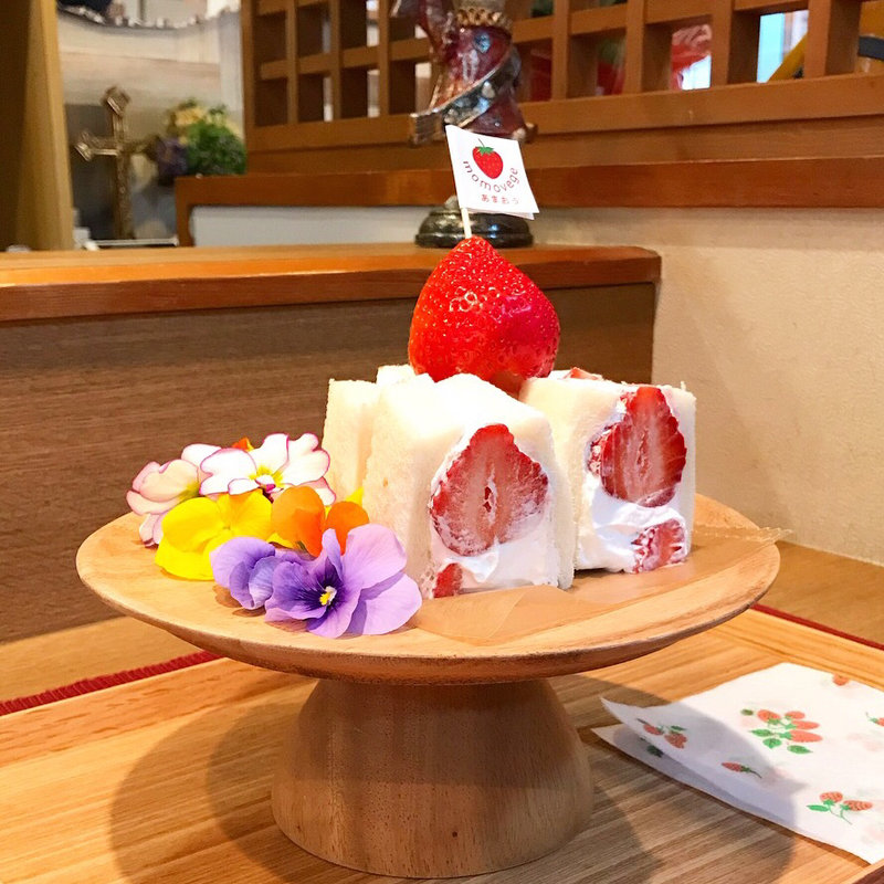 あまおういちごサンド(momovege )
