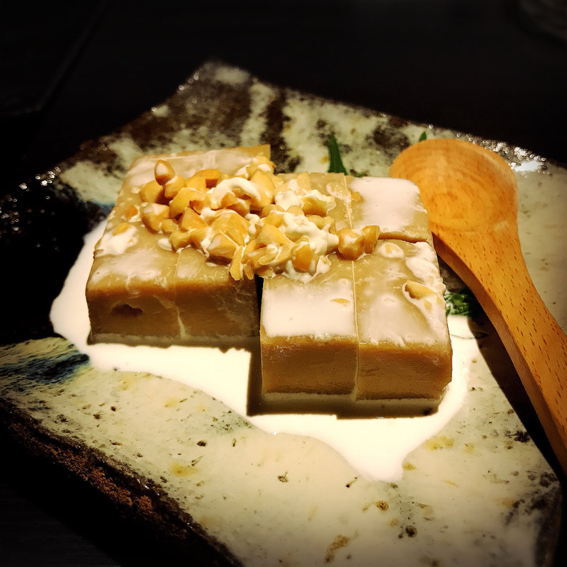 伊勢海老のなめらか胡麻豆腐(伊勢海老 眞か（SHINKA）)