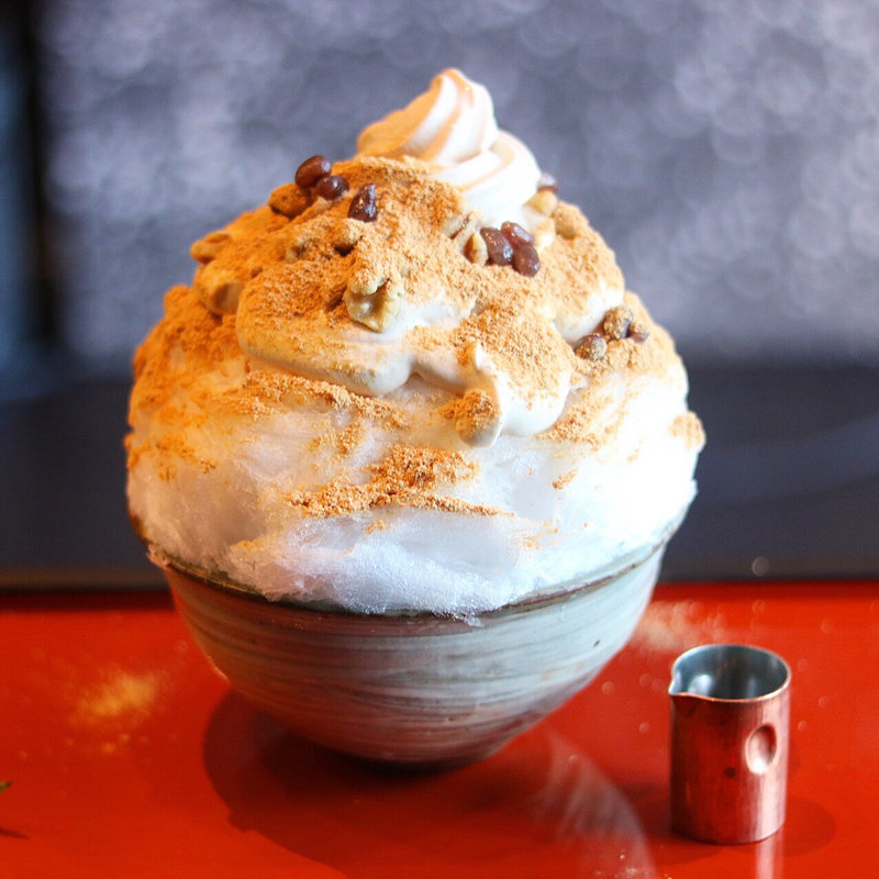 黒みつきな粉ソフトのかき氷(廚 otona くろぎ)