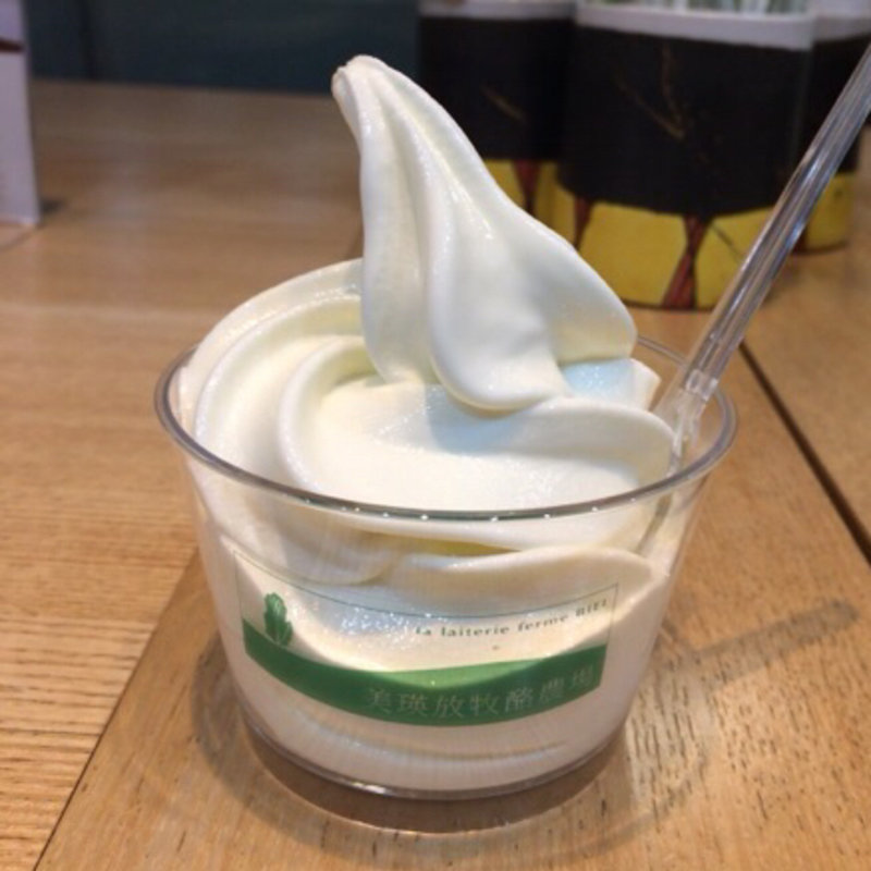 ソフトクリーム（ハーフサイズ）(丘のまち美瑛・丘のまちCAFE)