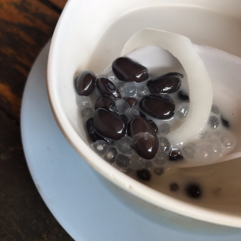 ココナッツミルクとブラックビーンズのデザート(SEAFOOD CHAMPION)