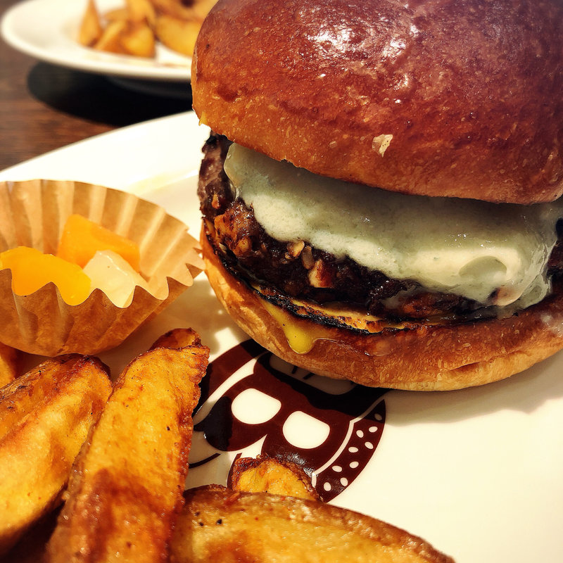 ゴルゴンゾーラバーガー(BLACOWS)