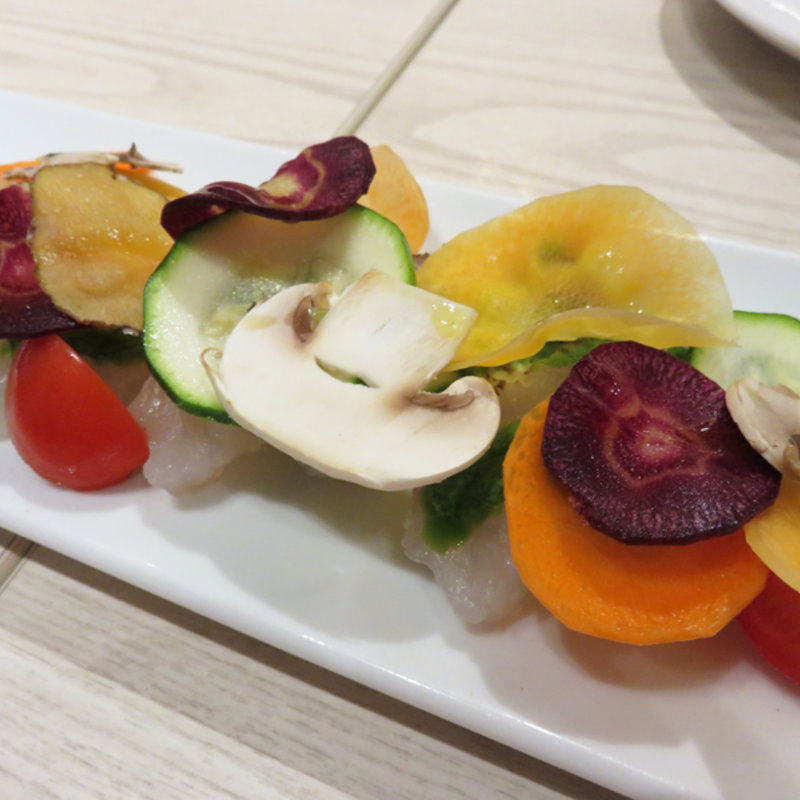 鮮魚のカルパッチョ。(俺のフレンチ)