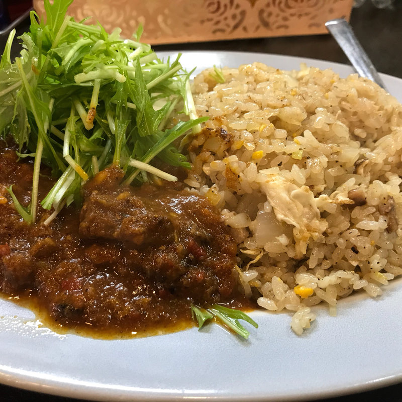 激辛 牛スジカレーチャーハン(台北飯店 （タイペイハンテン）)