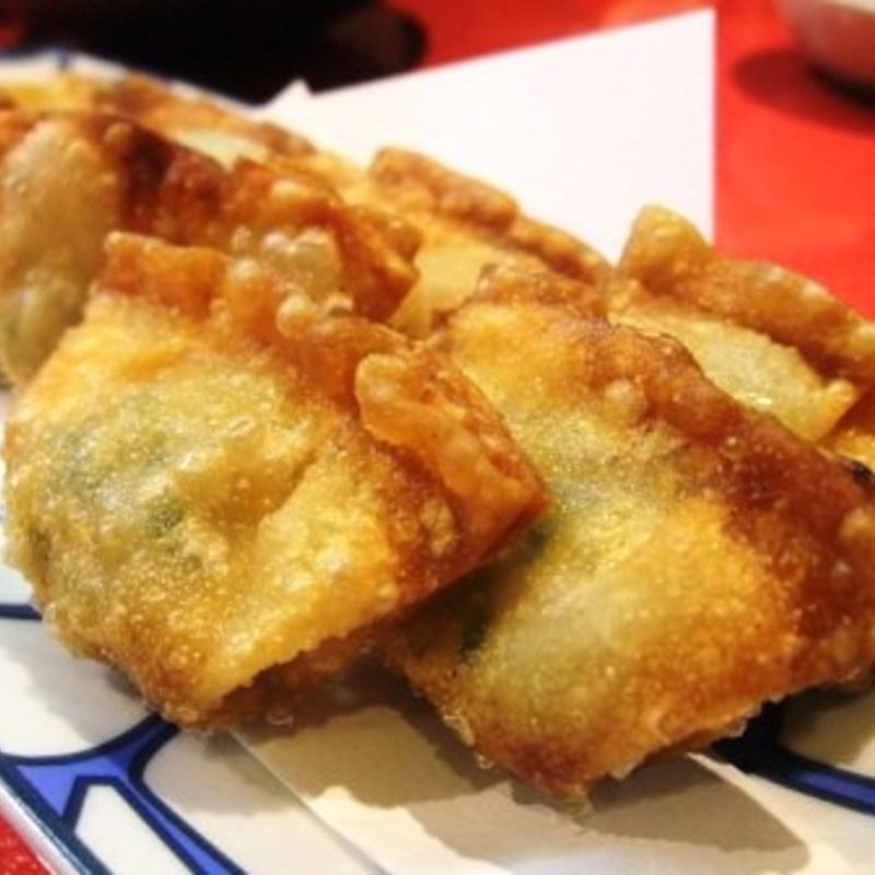 揚げ餃子(餃子処 小桜亭)