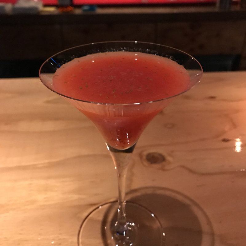 本日のフレッシュフルーツカクテル（イチゴ）マティーニスタイル(GINZA MUSIC BAR)