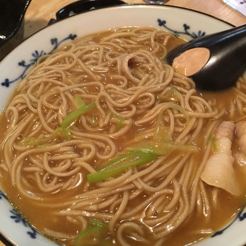 カレーそば(居酒屋 達磨)