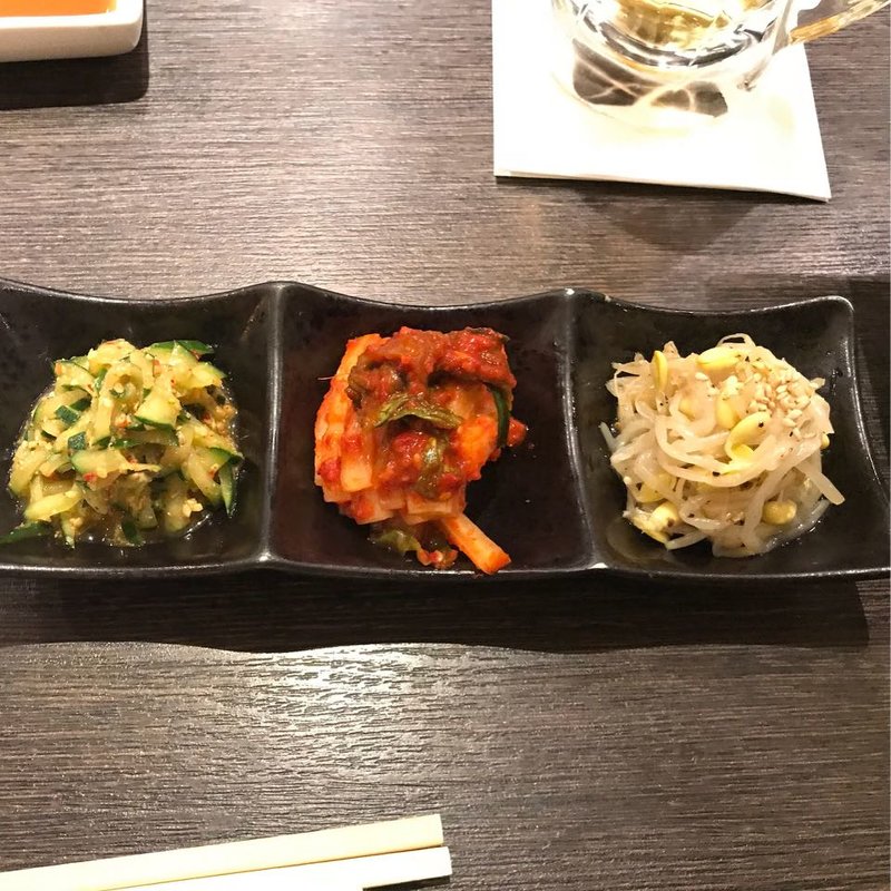 キムチ・ナムルの盛り合わせ(焼肉 銀座コバウ 特別室)