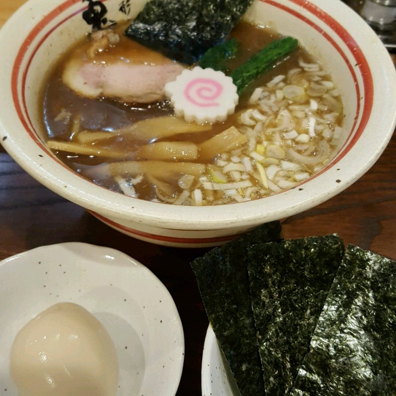 ラーメン小(煮卵と海苔トッピング)(人形町 兎屋)