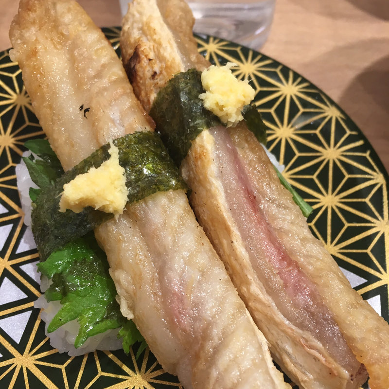 ハマチの腹身炙り(回転寿司新竹 ベイタワー店（弁天町）)