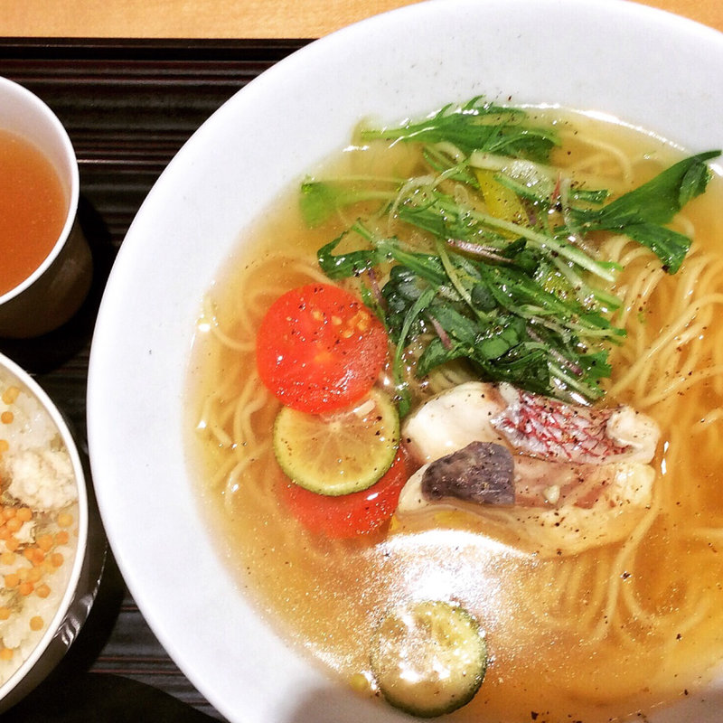 鯛ラーメンと鯛茶漬けのセット(ヒトシナヤ （Hitoshinaya）)