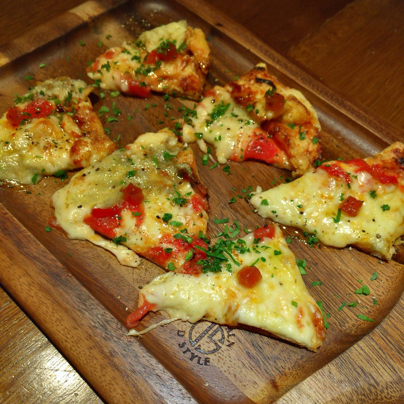 ブルーチーズのコカ(eL MamBo 茅ヶ崎〜スペイン料理とワイン〜)