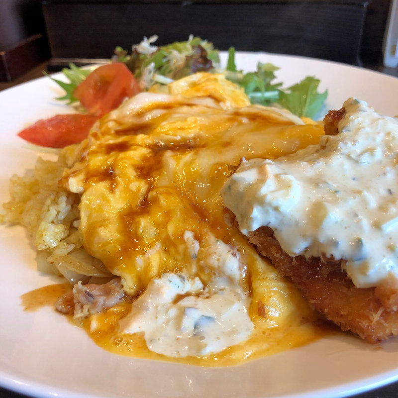 さやのオムライス(炭火焼鳥酒場 とりしん 鳳店)