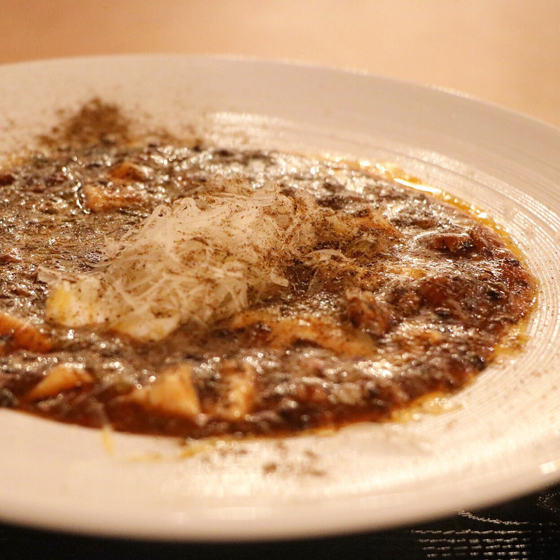 カマンベールとパルミジャーノチーズ麻婆豆腐(ゴールデンユニコーン)