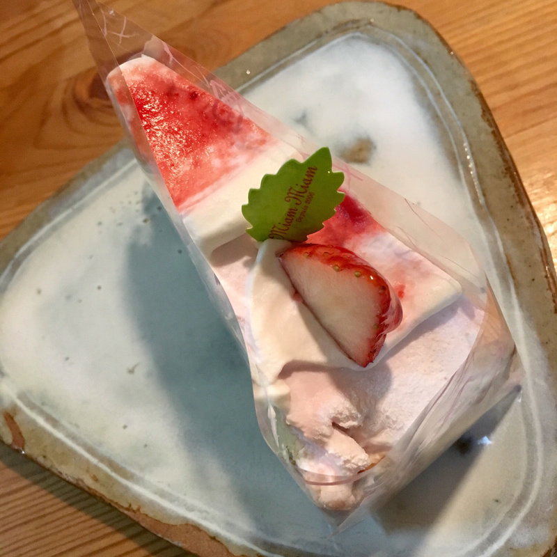 苺(ミャムミャム プリコ垂水店)