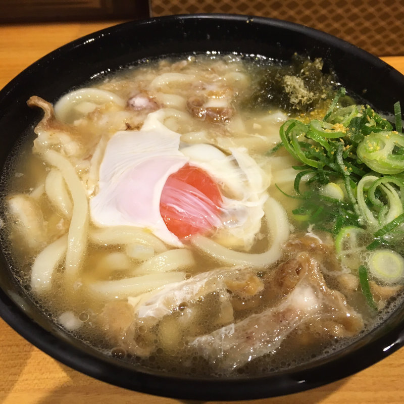 月見うどんうどん大盛り(加寿屋 藤井寺本店 （かすうどん KASUYA）)