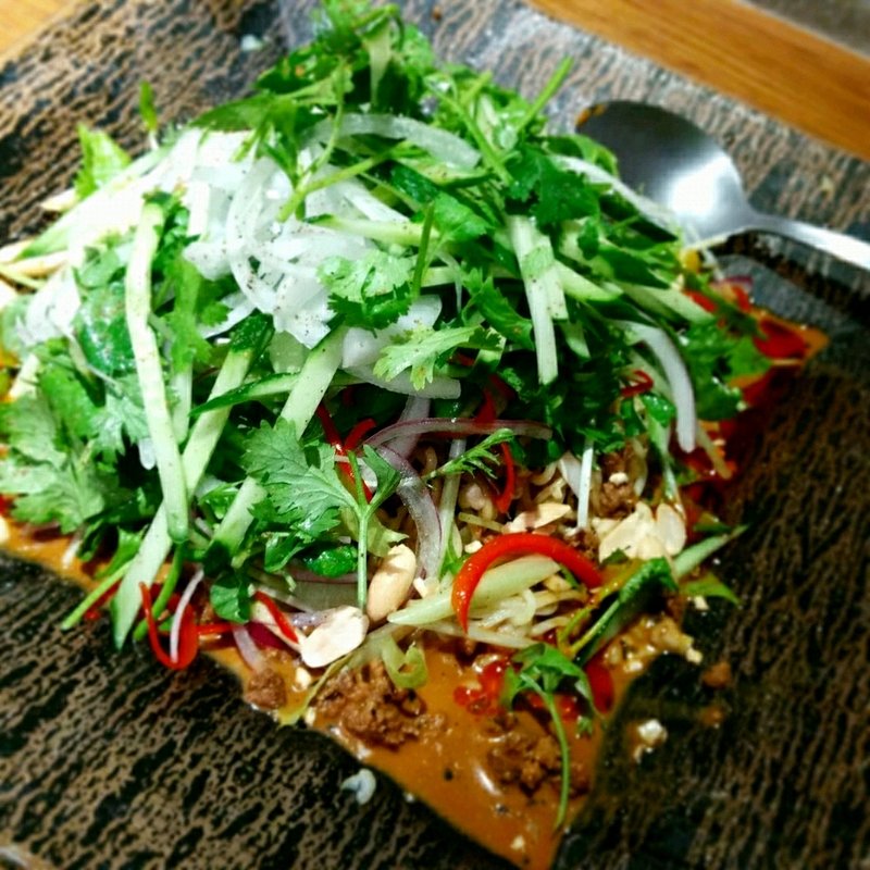 汁無し担々麺(中国菜四合院凛丹)