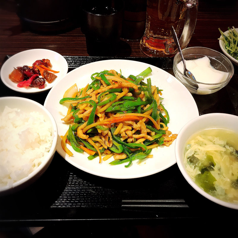 青椒肉絲(ヴェルディ・ダイニングレストラン)