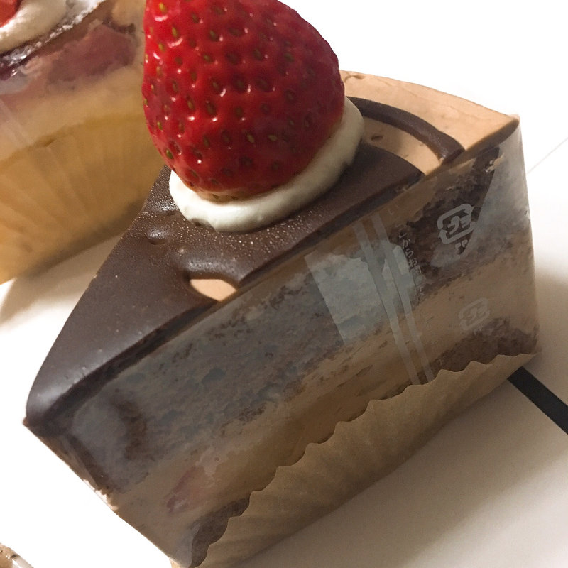 ショコラショート(パティシエオカダ)