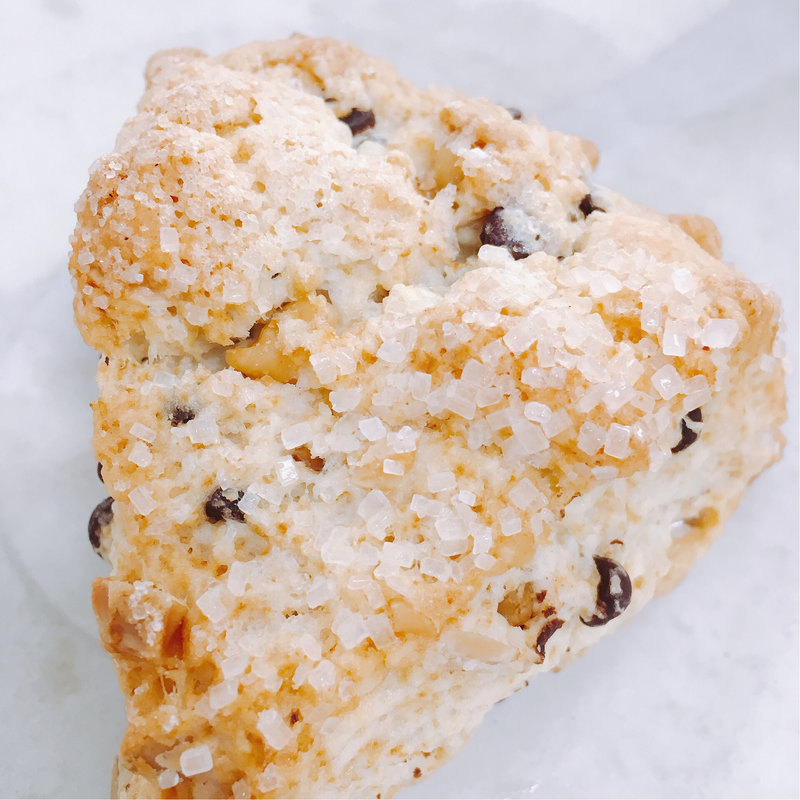 ベルギー産チョコとナッツのスコーン(神戸屋キッチン ルミネ荻窪店)