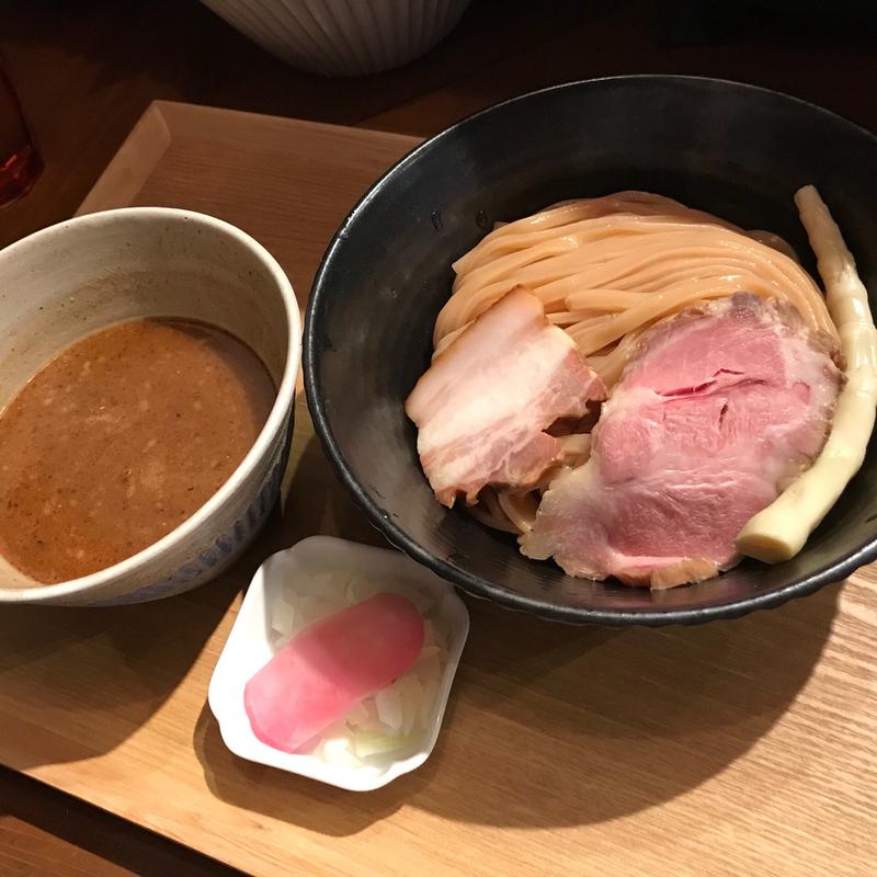 濃厚つけ麺(いかれたヌードル フィッシュトンズ （いかれたNOODLE Fishtons）)