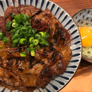 大判炙り和牛めし(麺屋猪一離れ)
