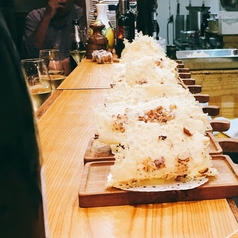 パルメザンのおやき(メゼババ )